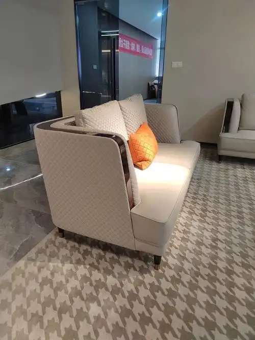 宾利斯坦福德沙发,经典与时尚的结合体97