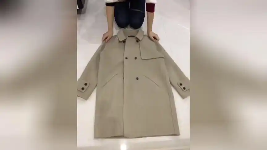 夏天到了,冬季毛尼大衣折叠法!衣裤巧收纳