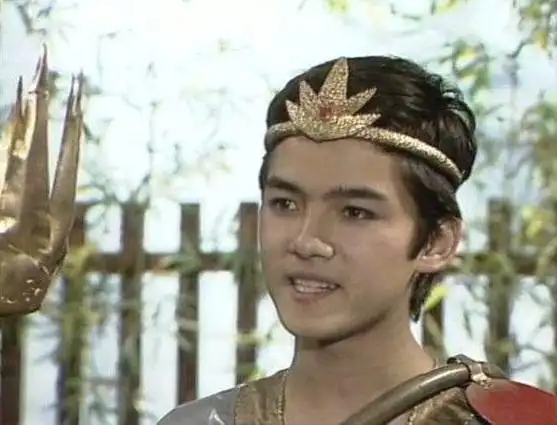 封神演义中被严重低估的护身法宝,穿上后刀枪不入,硬抗打神鞭|殷洪