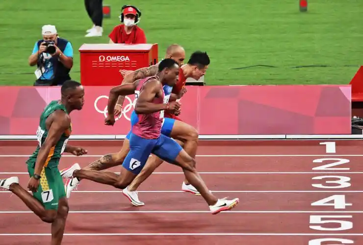 站上起跑线的那一刻他就已经赢了998秒苏炳添在东京奥运会男子百米