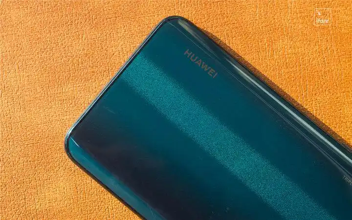 华为畅享10plus图赏它是华为品牌在国内的首款升降摄像头手机