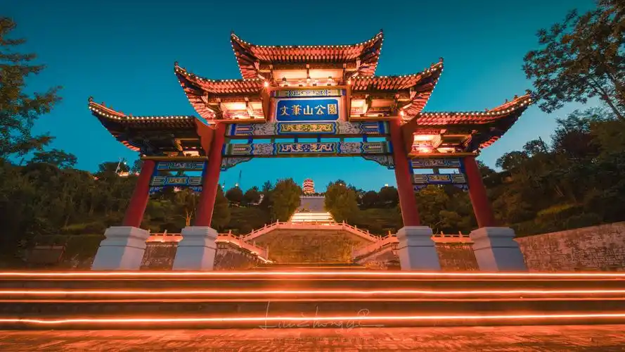 你见过这样的紫阳文笔山吗?不一样的视角看见不一样的风景.