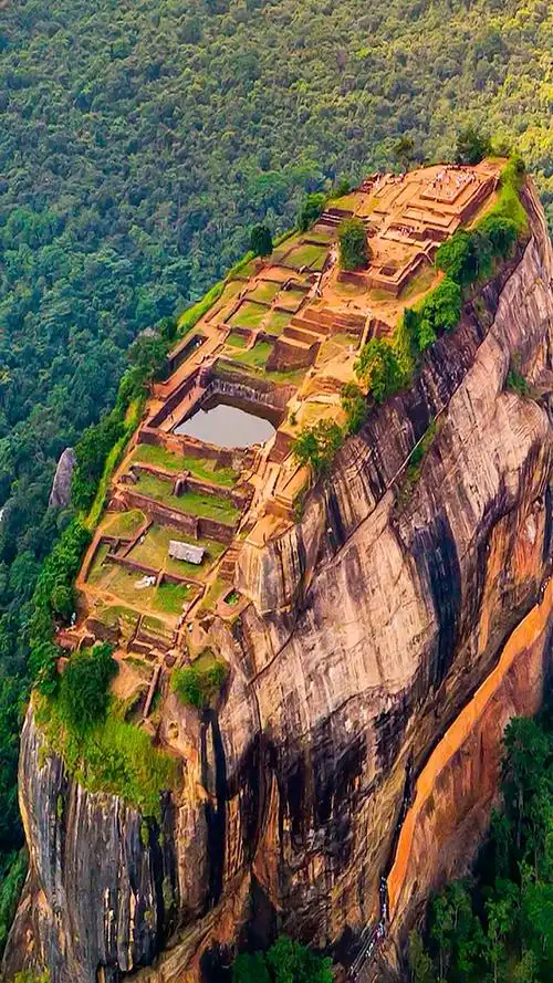 斯里兰卡的吉里耶微型狮子古城堡