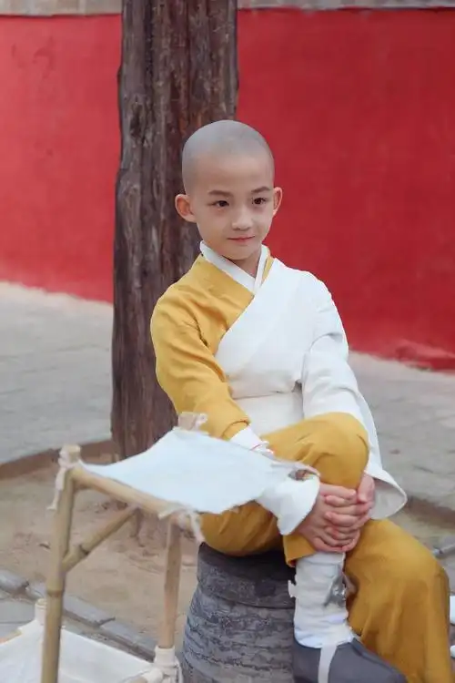 抖音爆红的小和尚释恒毅颜值究竟有多高女网友纷纷留言姐姐等你