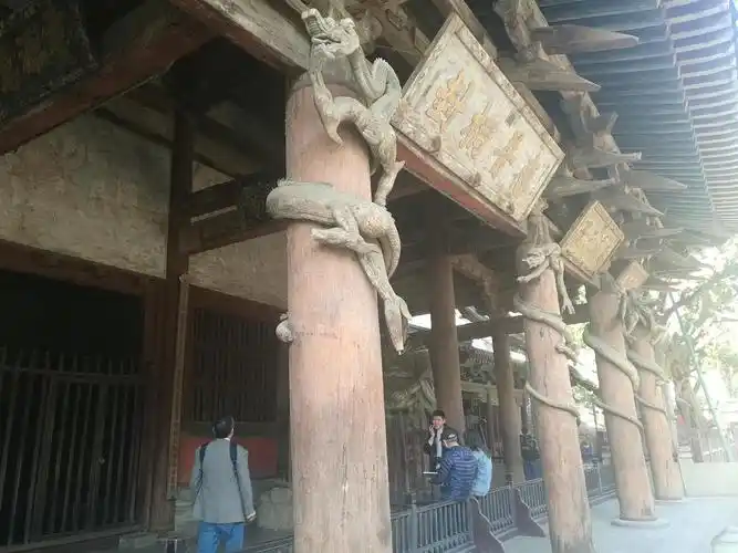 圣母殿外廊柱上的木雕盘龙(宋)晋祠太原