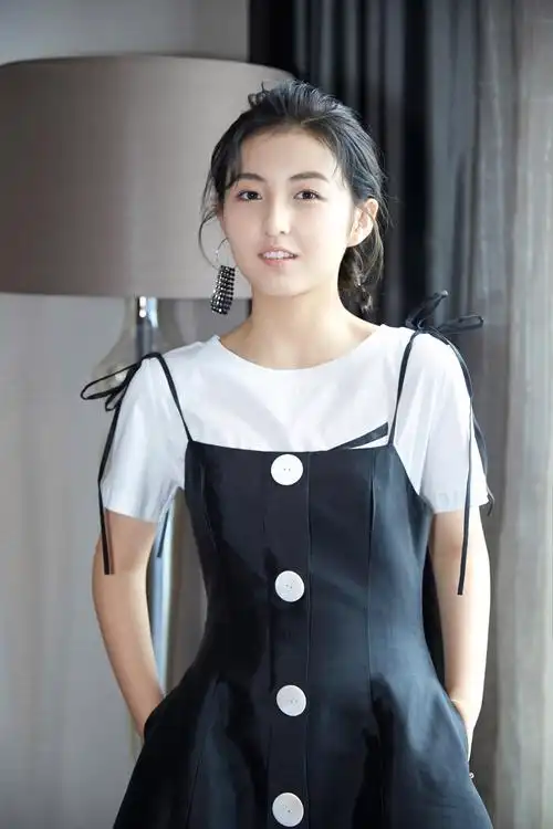 p>张子枫,2001年8月27日出生于河南省 a target="_blank" href="