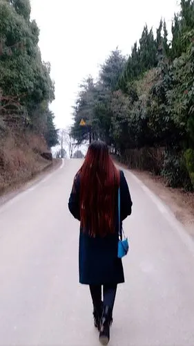 嗨· 背影杀手 · 优雅转身 · 2018 · 新起点