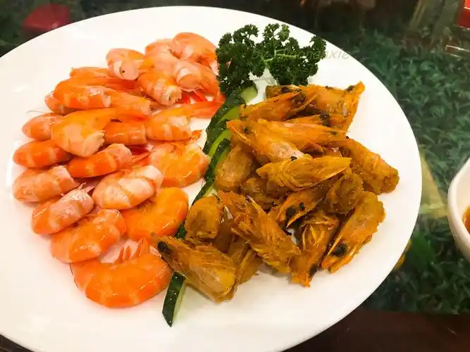 朋友孩子结婚宴客菜足足上了30道一问价格我立马不说话了