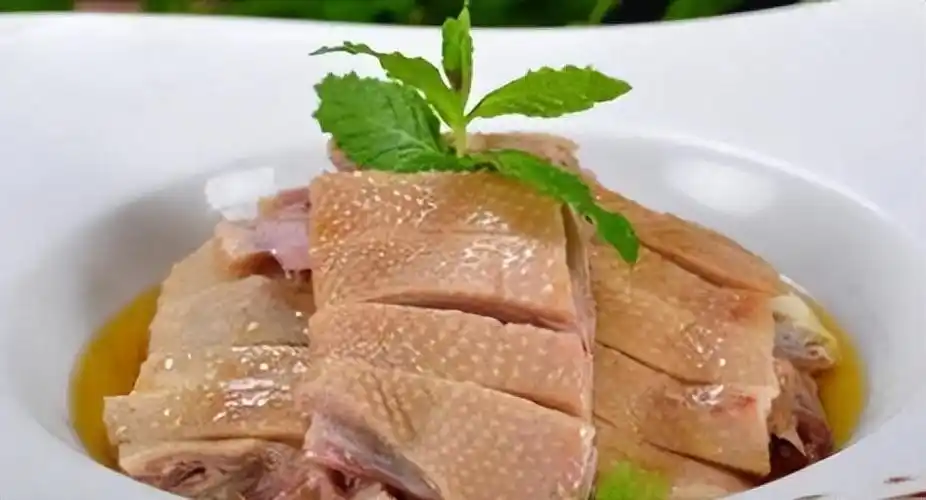 《舌尖上的中国》美食栏目,所以说来安徽玩一趟,一定要尝尝当地的特色