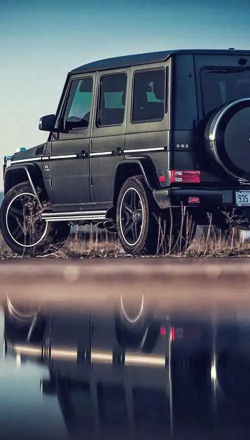 奔驰大g壁纸高清无水印