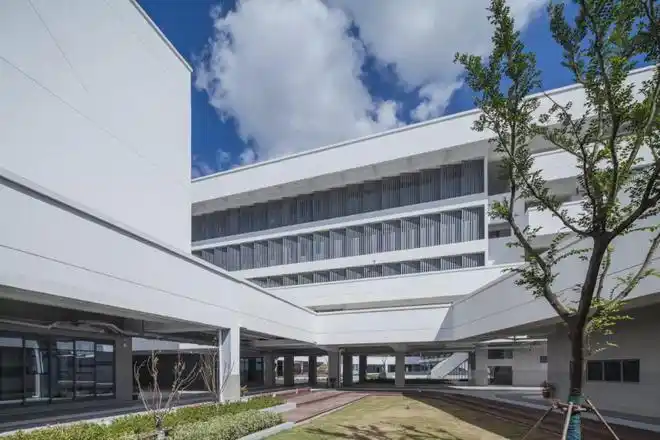 唐镇建平中学新校区9月1日开学迎新生让我们欣赏一下校园全貌