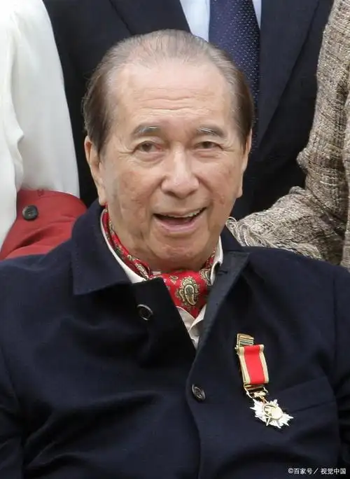 何鸿燊娶了四个老婆,法律管不了吗?赌王:这是清朝给的特权