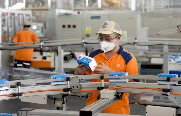 决心,维达就开始在设备上下血本,最牛的是它只买能接触到的最好机器