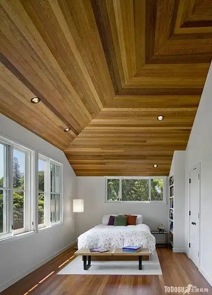 乡村卧室生态木吊顶图片