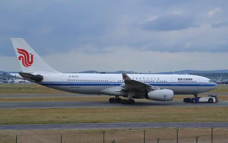 飞友祝祖国生日快乐国航ca4402空客a332拉萨成都经济舱飞行记录