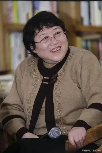 李银河初见王小波:你好丑,一句话让她爱了一生,王朔:他比我牛