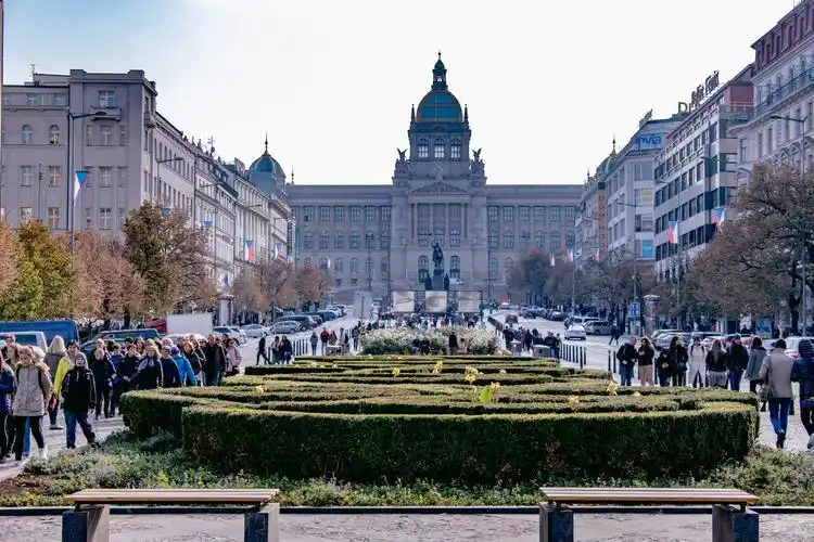 【布拉格景点图片】瓦茨拉夫广场
