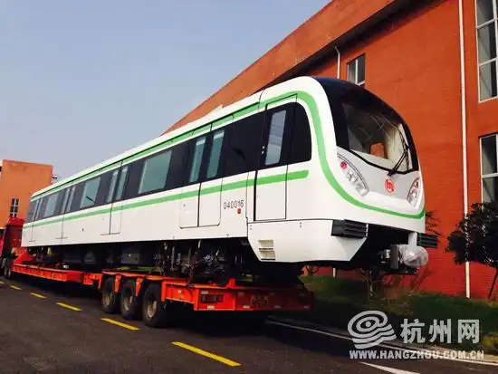 杭州地铁4号线首列车登场首通段或于明年上半年通车
