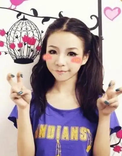 生前被多人灌酒,男友:谁叫她喜欢女人|小虞|谢娜|小茉莉|何炅_网易