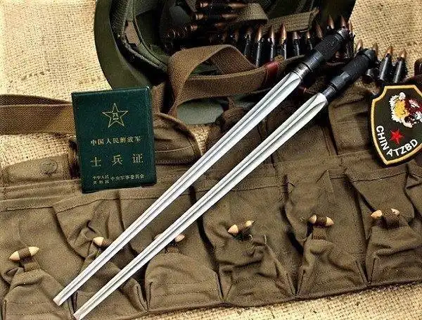 中国最强的军刀有哪些,第2把因太狠毒,被禁止使用