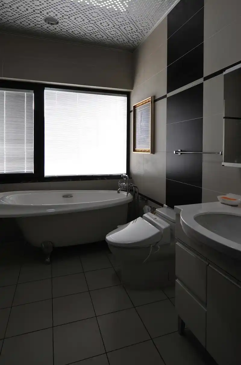 简约欧式田园混搭三居收纳白领80后小资卫生间