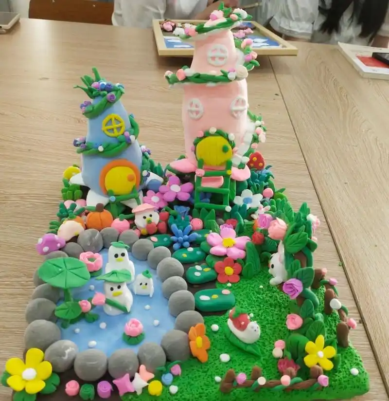 黏土手工—森林小屋