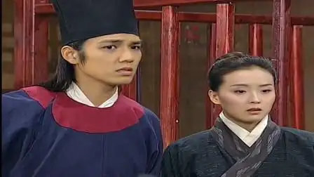 女捕快以为回到六扇门有救了,结果追命将她铐了起来,瞬间呆住了