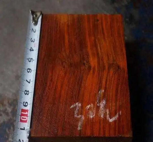 大红酸枝,黑酸枝,白酸枝……14种酸枝木的特征与鉴别