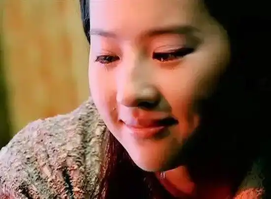 原创8位笑中有泪的女星谁更美郭珍霓凶狠腹黑何花清新动人