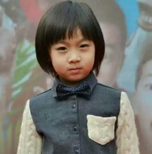 有一种"长残"叫kimi长大,近照让人认不出