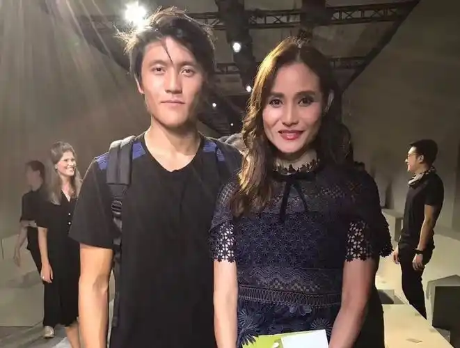 马德钟儿子原来这么帅身材似超模颜值比爸爸还高