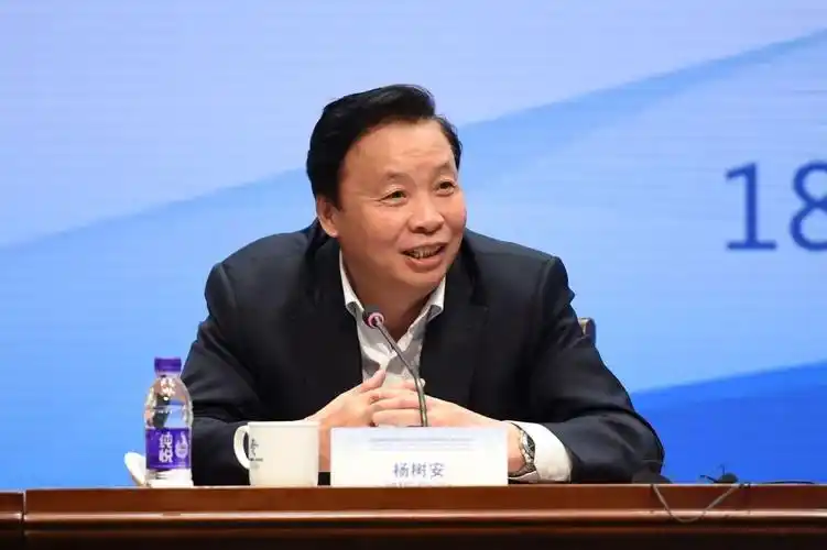 他举了一个例子:随着2022年北京冬奥会,冬残奥会的临近,到河北张家口