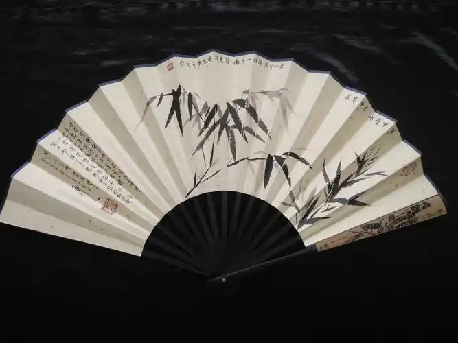 "系列,"王者之香","兰香"系列,"公园写生"系列,"仿古扇面禅诗"系列等