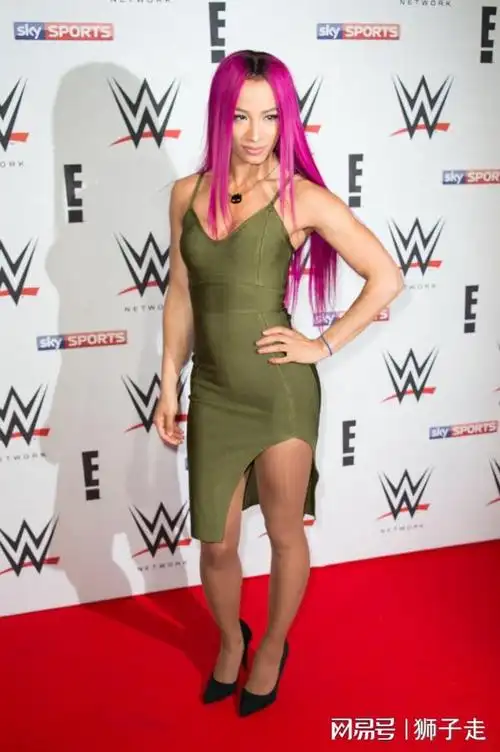 wwe现任女子双打冠军sashabanks莎夏班克斯人物介绍及精选照片集