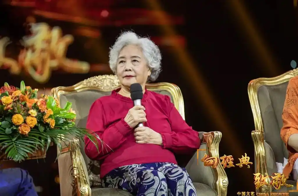 "一贾"是男高音歌唱家贾世骏