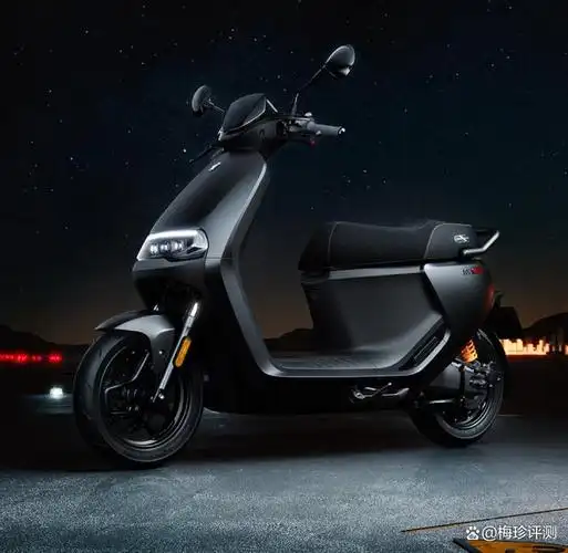 而九号电动摩托车e300p作为旗舰设计的高端智能车更是引起了广泛关注