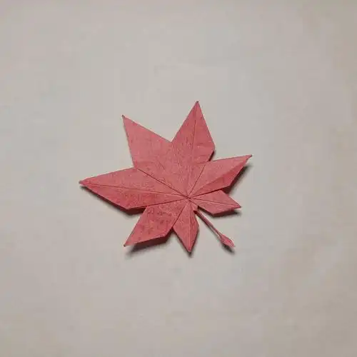设计:霞诚志素材:15cm珠光手揉纸#折纸  #枫叶