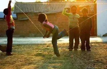 80后,90后的这些童年游戏,身边的孩子还在玩吗