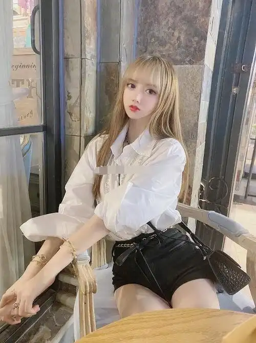 斗鱼过期米线线喵最新全套生活照高清过期米线线喵福利性感写真套图