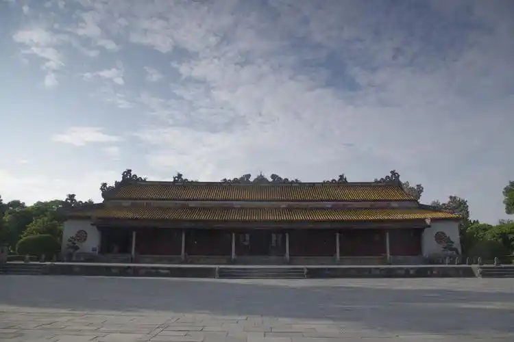 顺化皇城官吏厅这里主要是一个展厅了展示了一些越南古代人的用品主要