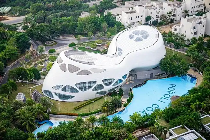 >李乐:从美术馆到艺术共同体 让艺术回归本质貌美的三亚需要高品位的