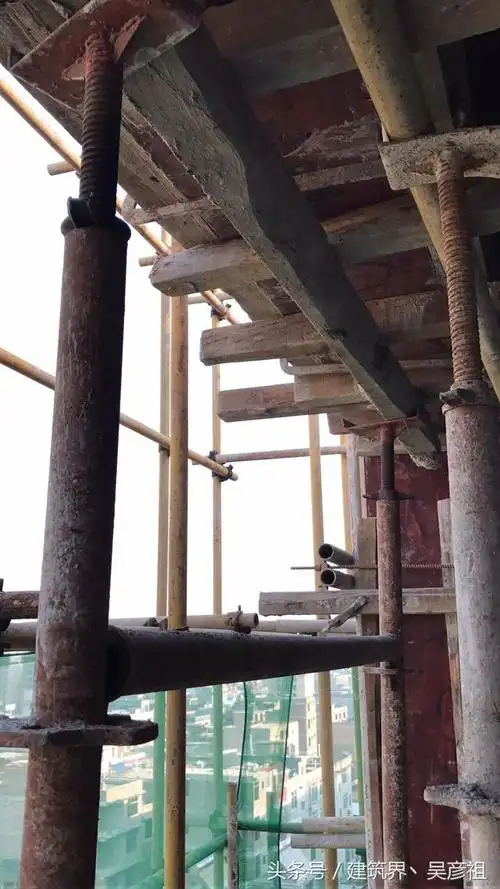 模板支架搭设正确做法(施工模板支架需注意事项及规范)(2)