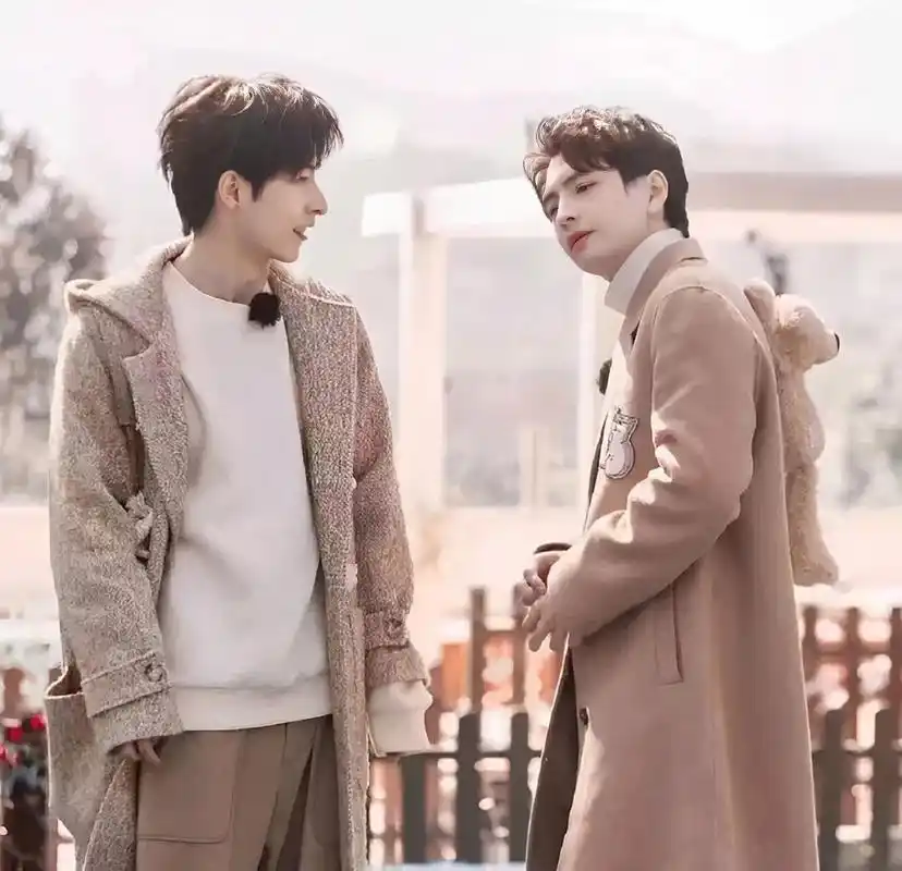 不懂南大校草蒲熠星和北大校草大盗郭文韬的南北cp在此收藏热搜,辜负