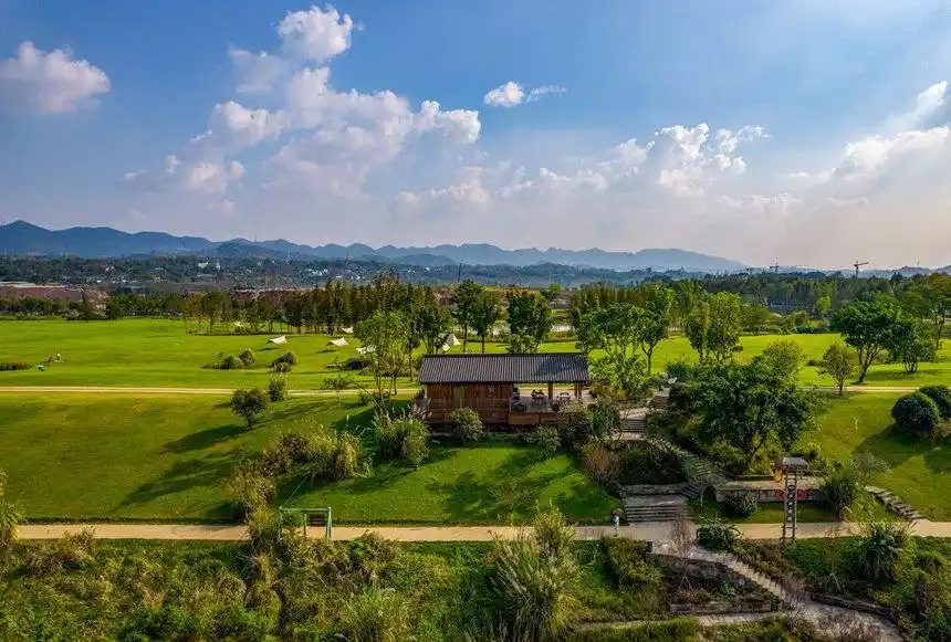 重庆南岸江中小岛美如画