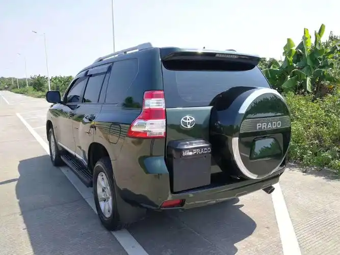 15年霸道4000vx 中东版 军绿色/米黄皮内 无匙进入 无匙启动 多功能