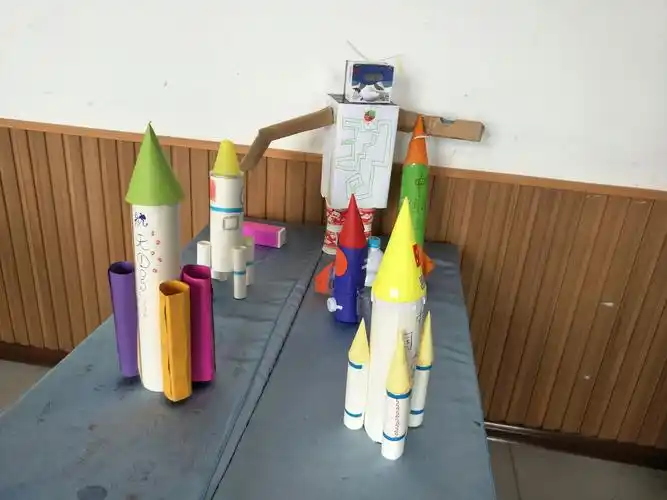 民二小学五年级数学组手工作品展