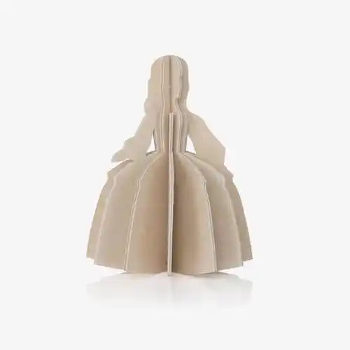 (根据委拉斯凯兹的画作《宫娥》设计的小公主人形立牌)