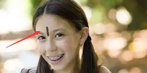 眉毛中间的竖纹叫什么 眉毛中间的竖纹叫什么纹