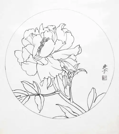 四,工笔团扇:所画内容是牡丹小品一幅.