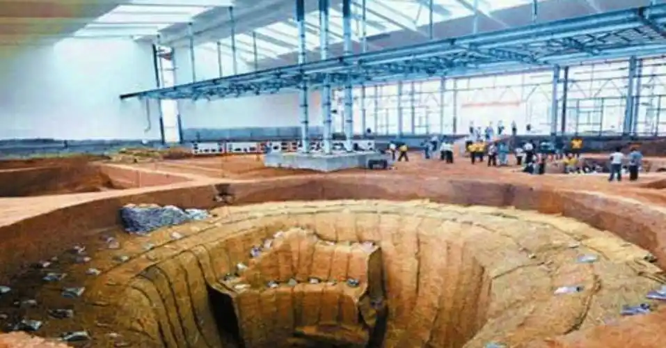 洛阳出土隋唐时期粮仓,储粮250吨,粮食存放千年还可以发芽